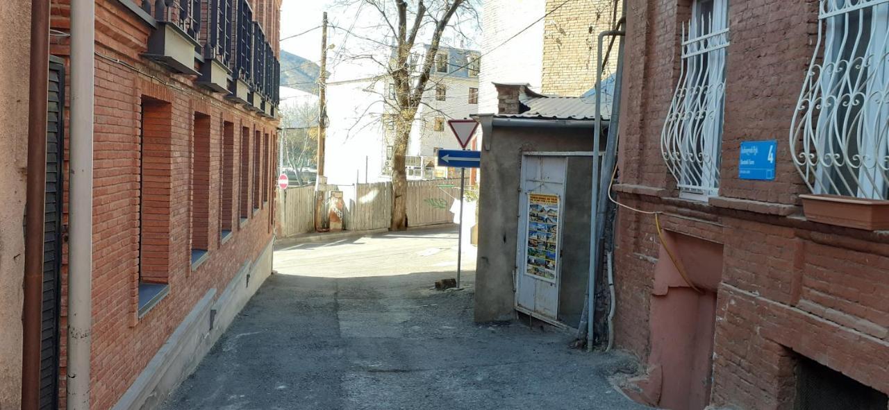 2 Santeli Turn Guest House Tbilisi Esterno foto